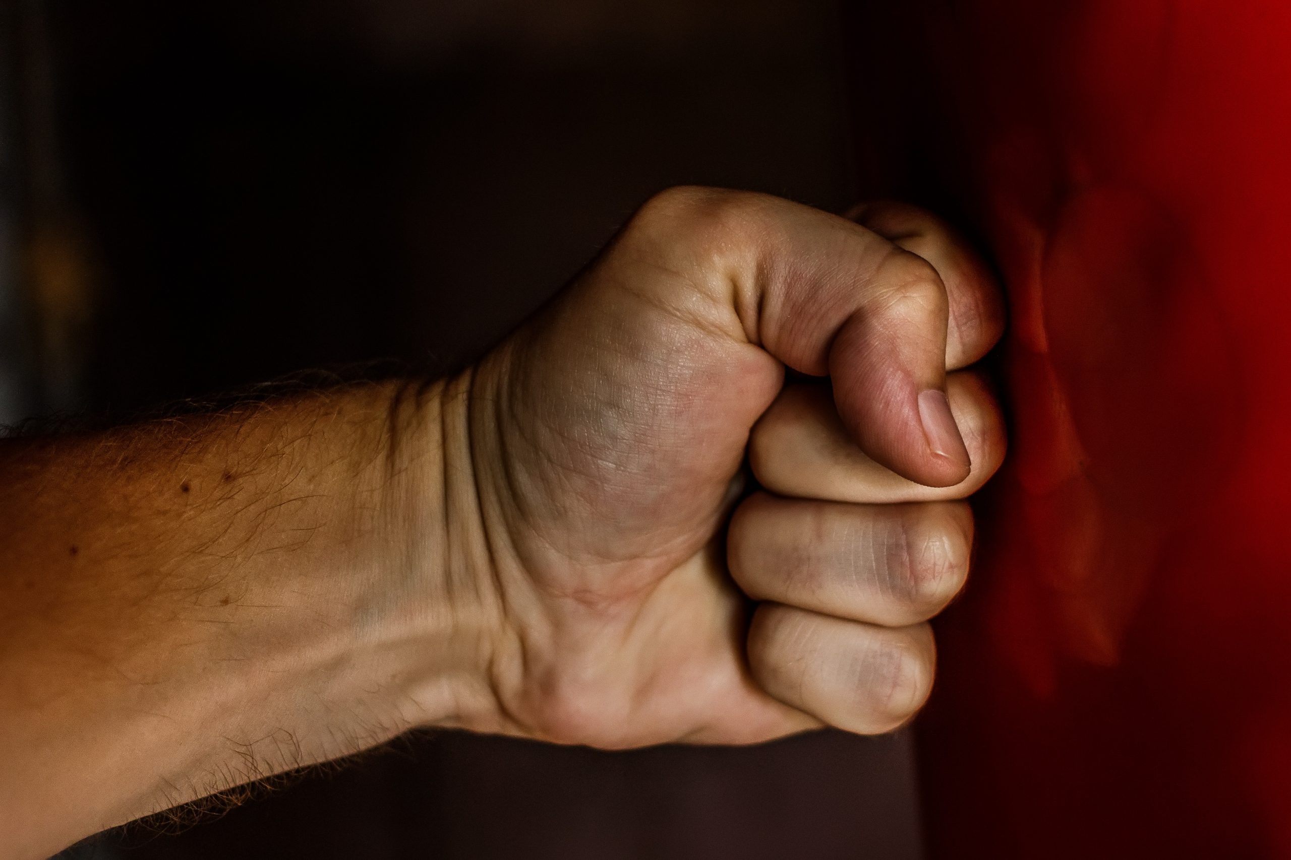 clenched fist : 10 effective techniques to manage your anger